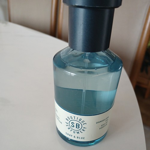 Shay blue dandelion fig - blue,